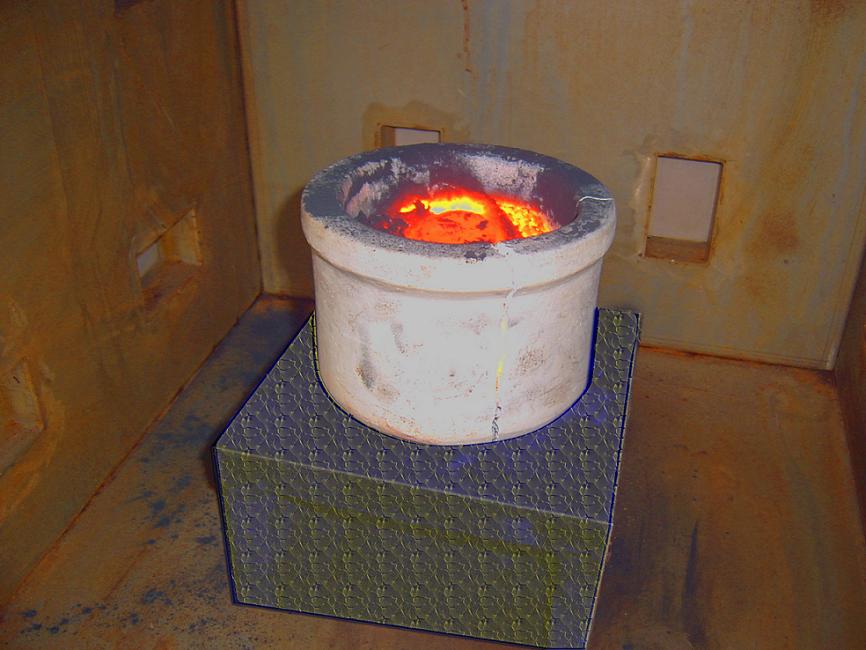 小型高溫試驗(yàn)設(shè)備